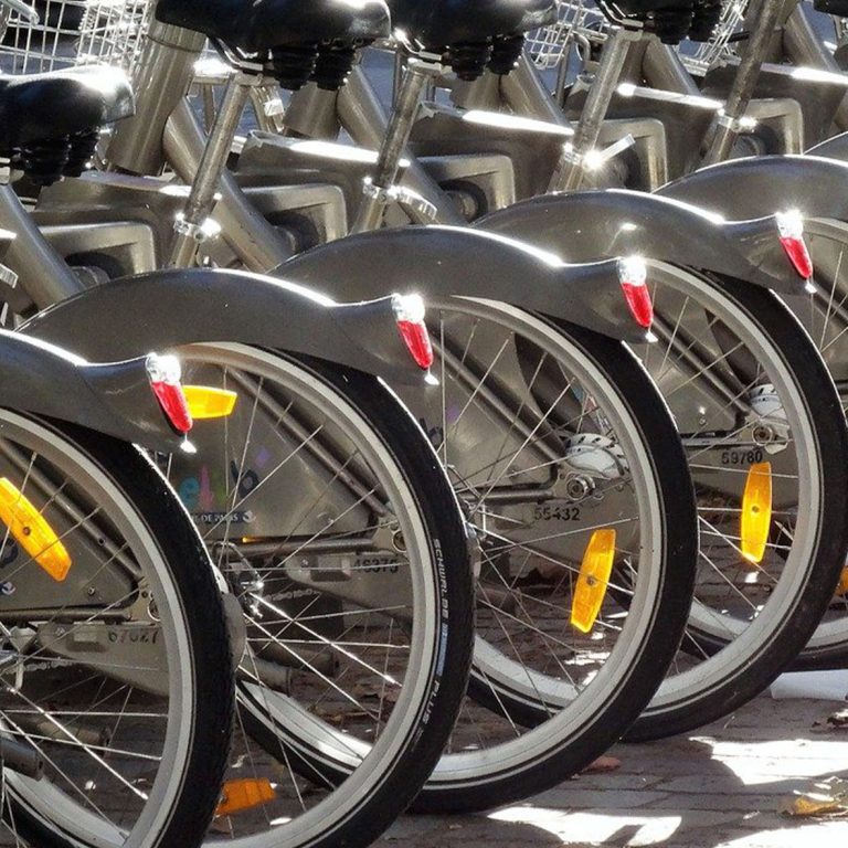 PSIG - vélo-activités (1180x1625px)_0011_paris-1576893_1280