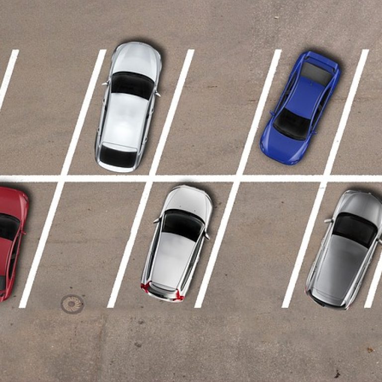 parking-lot-6929203_640